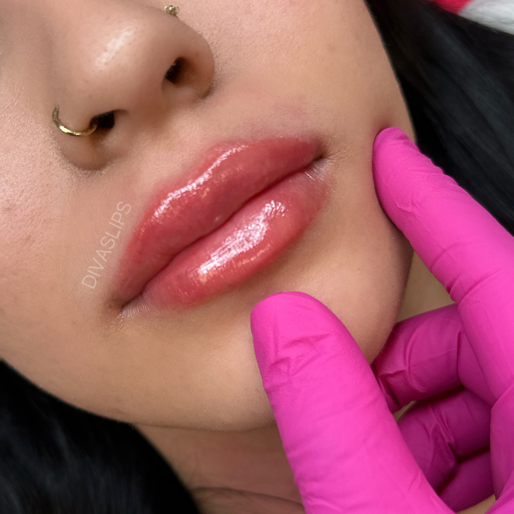 DIVAS LIP COMBO at DIVAS LIPS, LLC in Bethlehem, PA