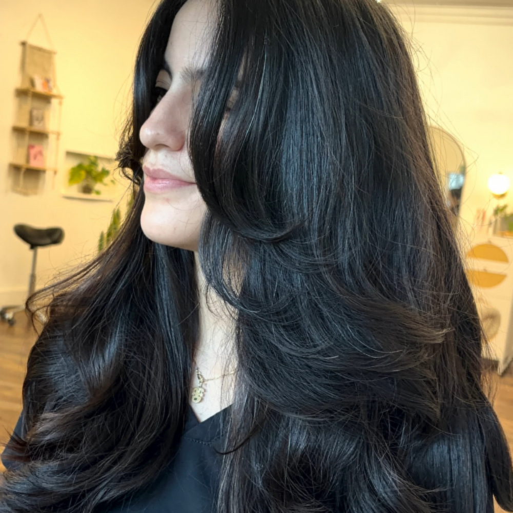 Weft Removal Only (No Wash) at Kennacolorcuts in Tampa, FL