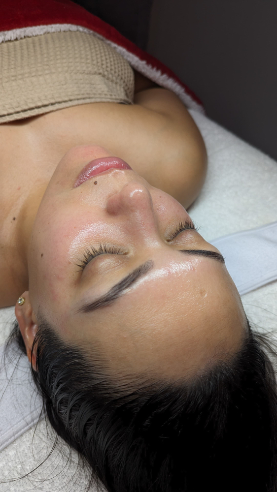 Deep Cleansing Facial + Dermaplane