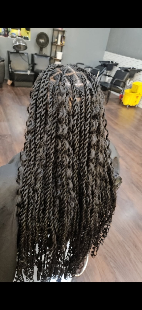 Bohemian Knotless Braids Med