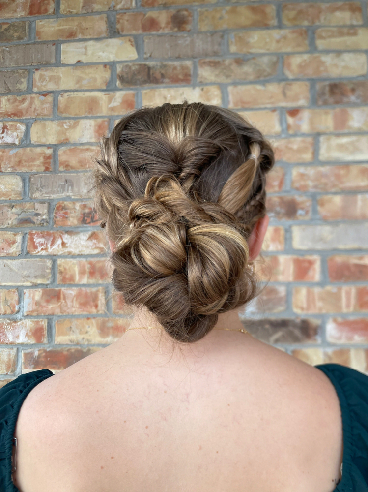 Updo / Dance Hair