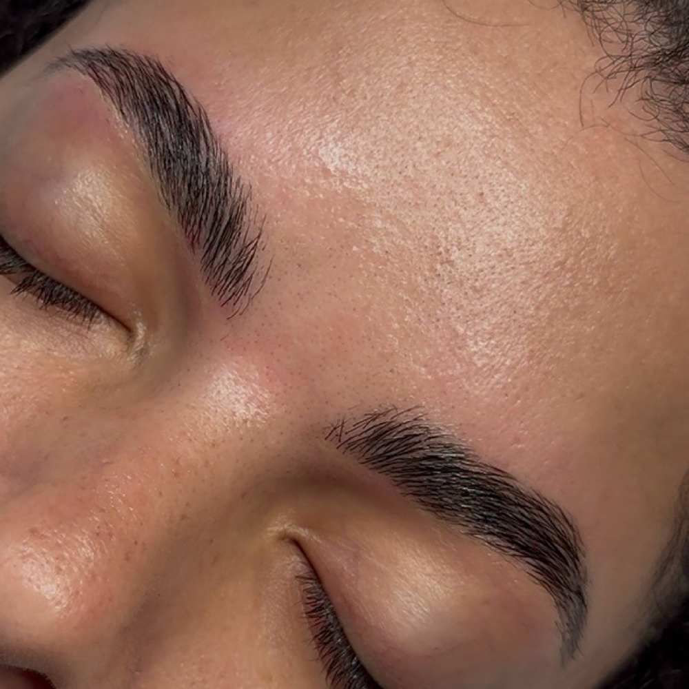 Brow Lamination And Wax at Perla’s Nails in Orlando, FL