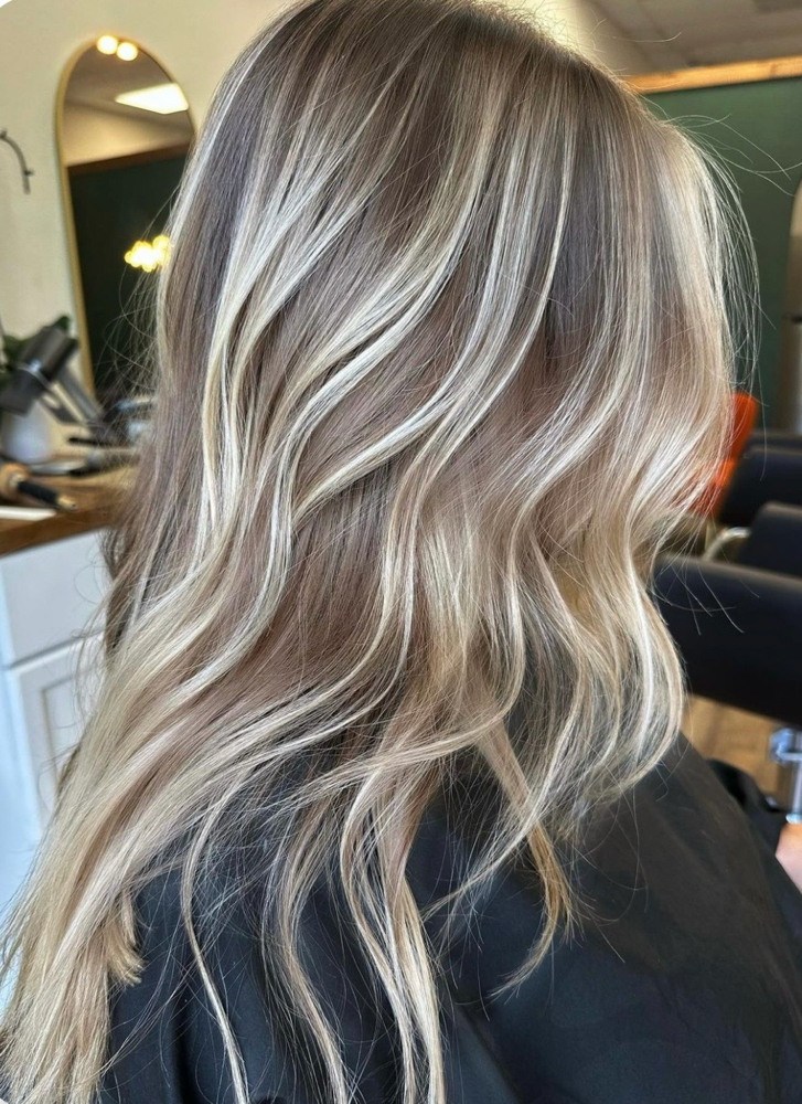 Partial Blonding With Lowlights