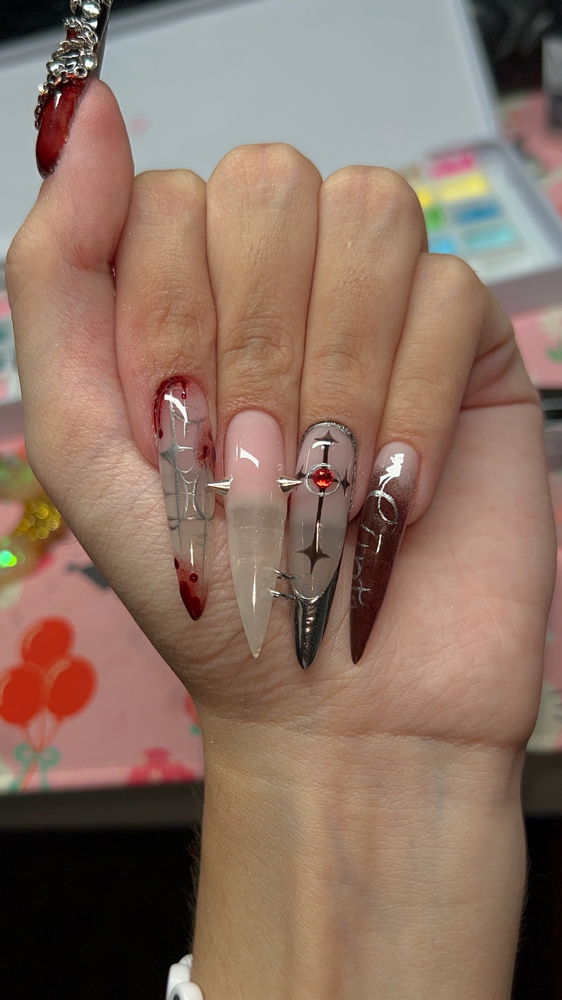 Freestyle Nails at Spooky  Nails in Ponce, PR
