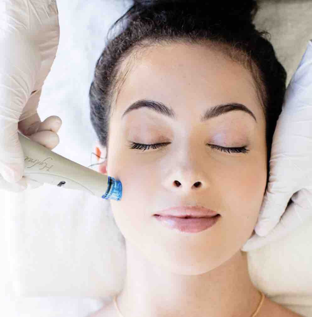 PLATINUM HYDRAFACIAL