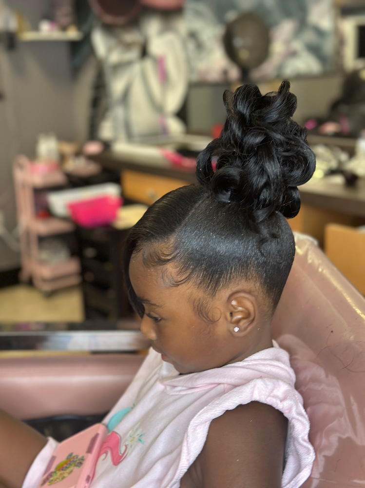 Sleek Ponytail