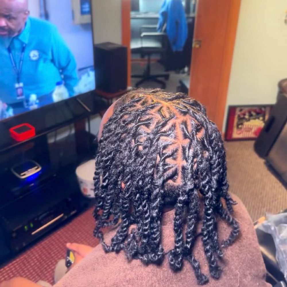Men Loc Retwist (WITH STYLES) at THEZOEWAYY in Park Forest, IL
