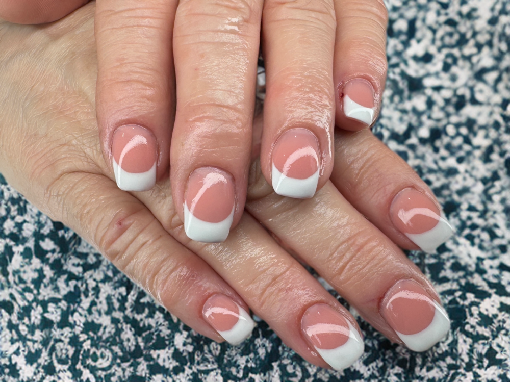 Structured manicure