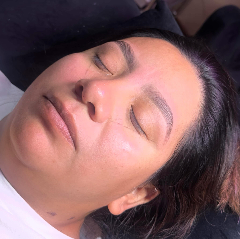 Eyebrow Waxing And Shape