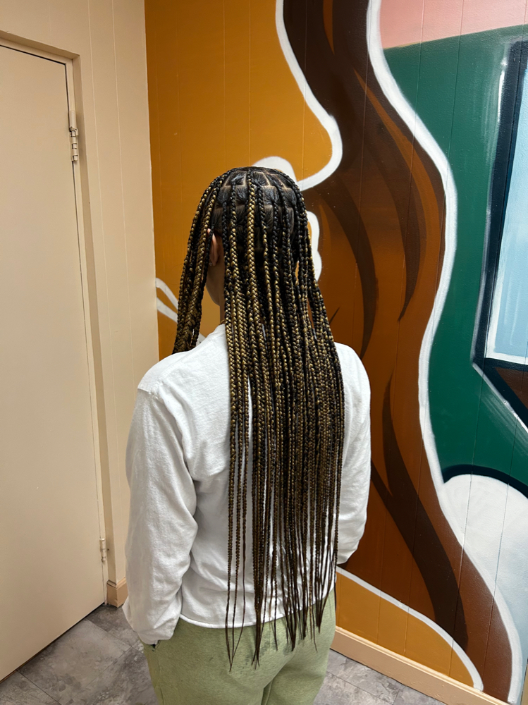 Medium Knotless Braids