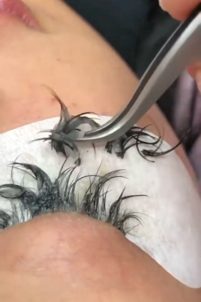 Lash Removal