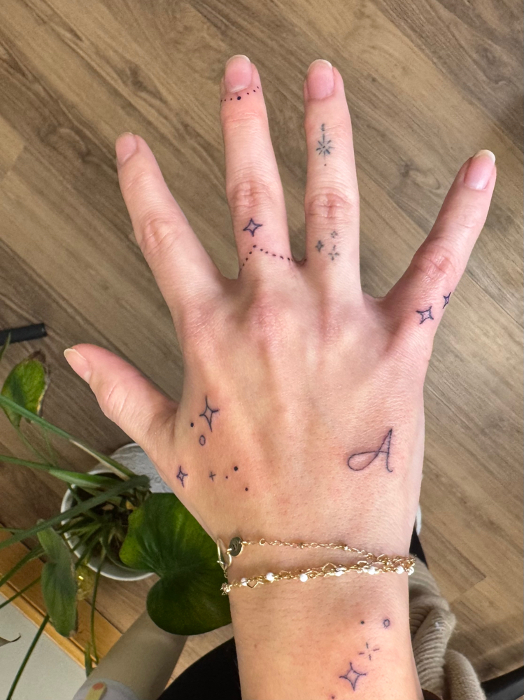 Fingers + Hands