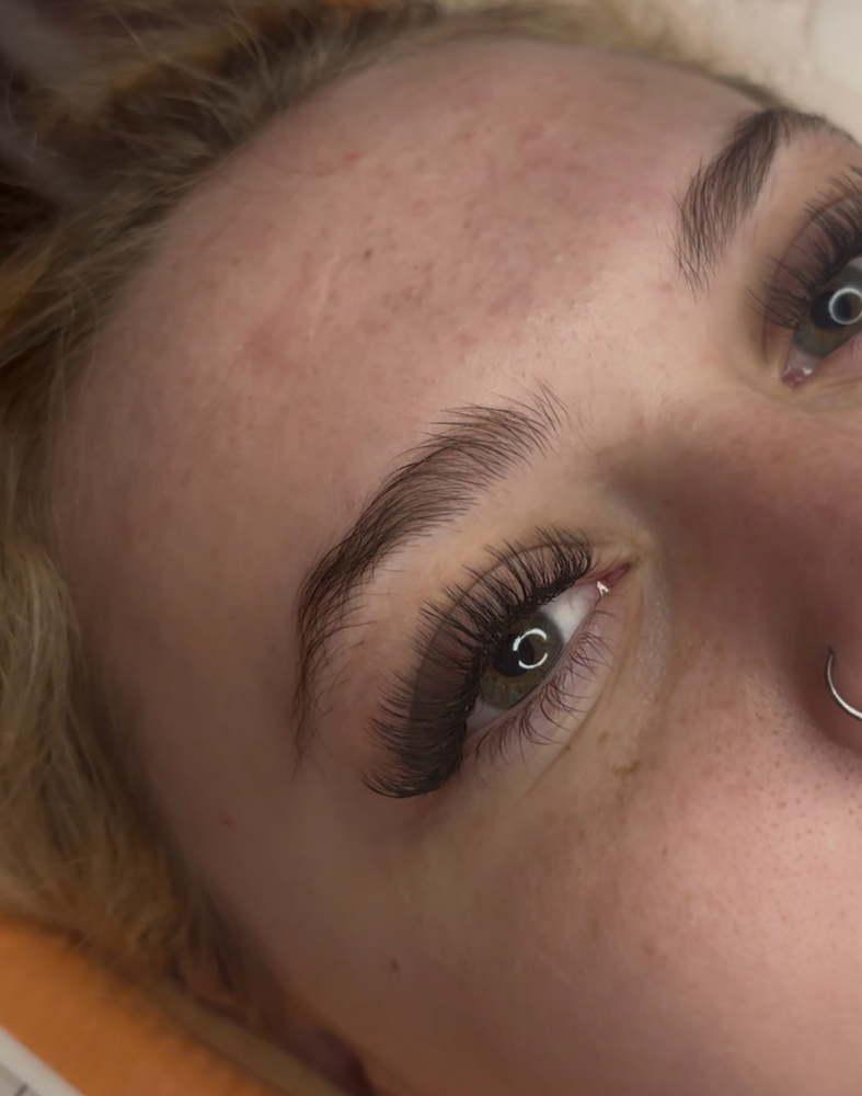 Hybrid Lashes