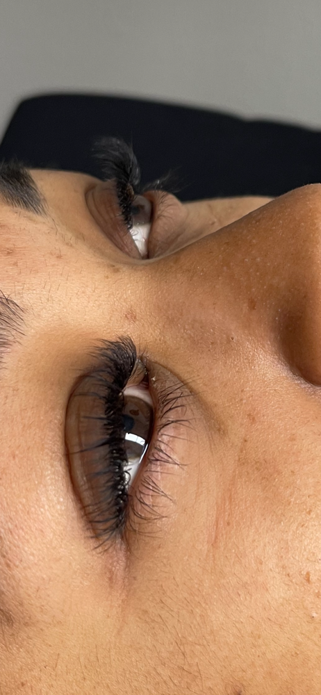 Full Volume Set at Lashes by Lonna in Springfield, MO