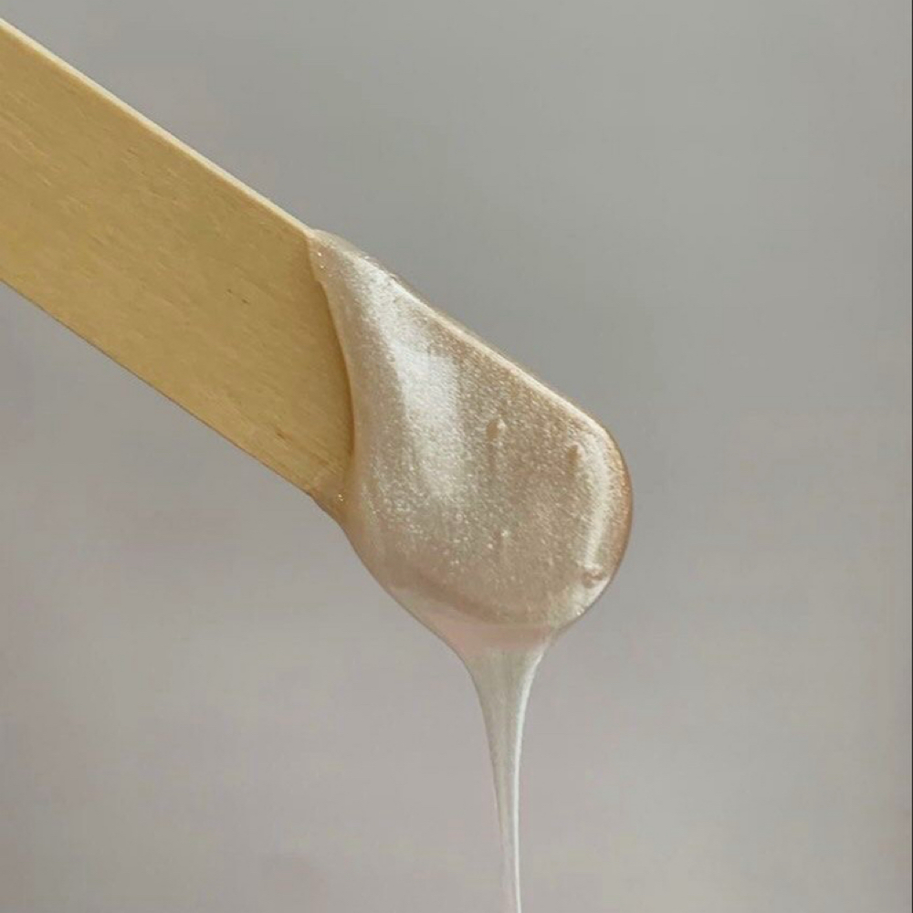 Lip Wax at Brows by Amy T. in Bradenton, FL