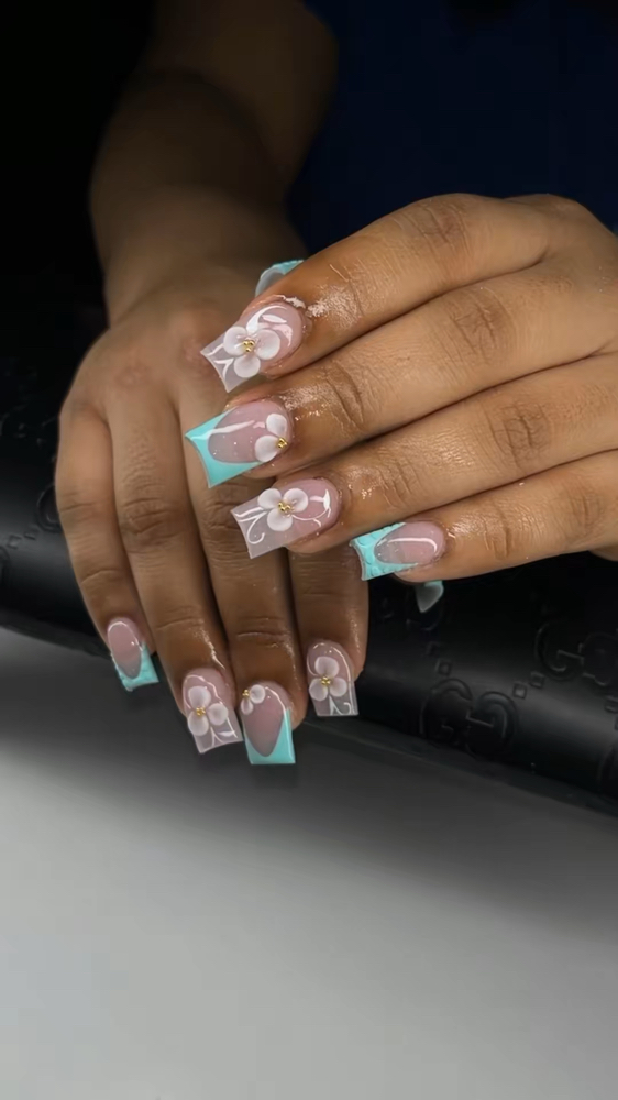 Short Full Set at The Nail Junkie Nailuxury in Cincinnati, OH