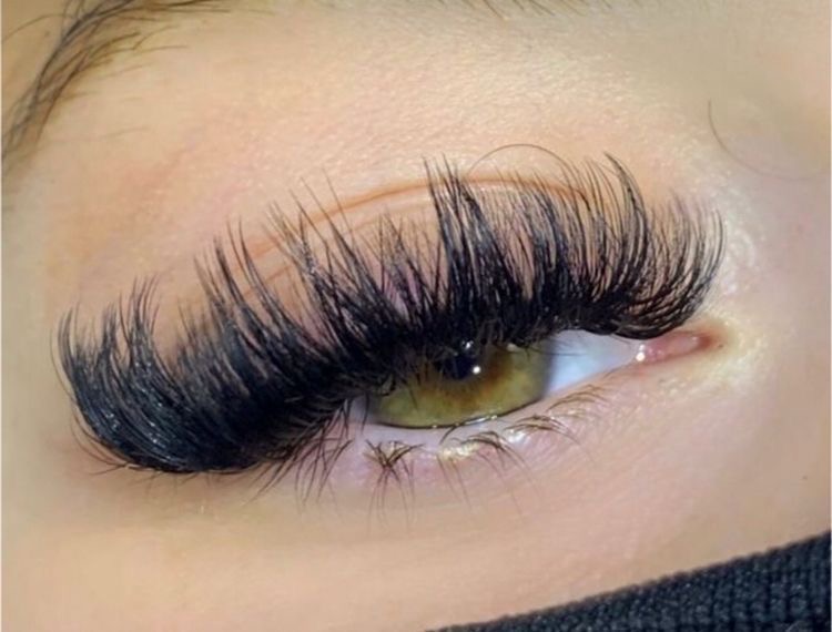 Volume Lashes Full Set