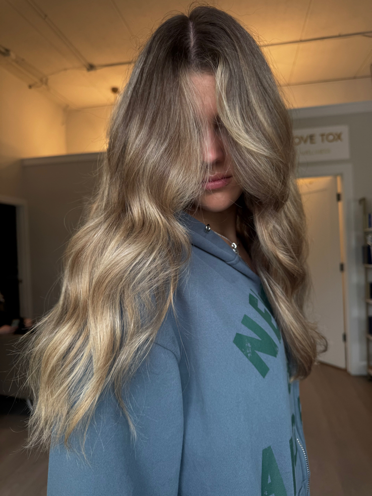 Full Lived in Blonding