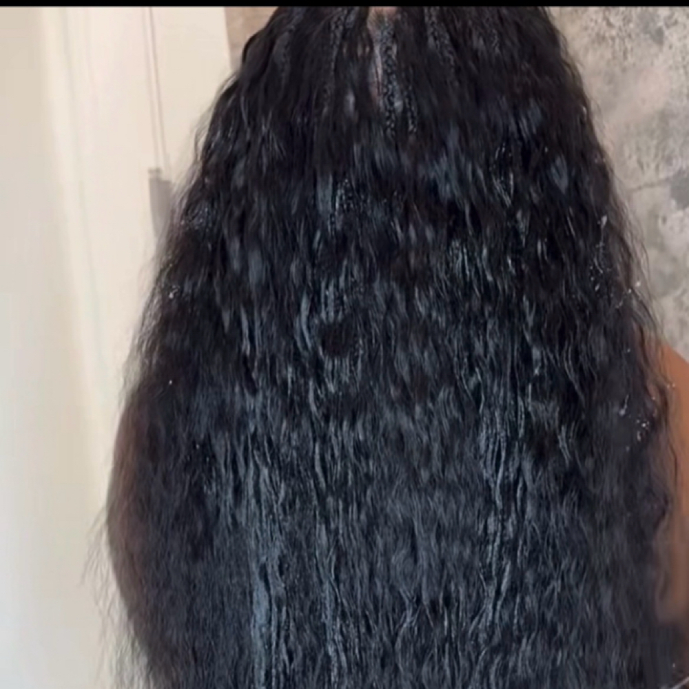 Bora Braids at Afrokreyol braiding salon in Plantation, FL