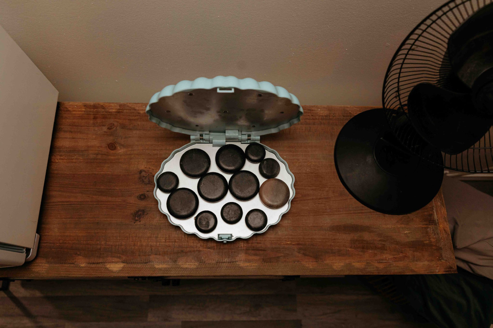 Hot stones on the back- add on