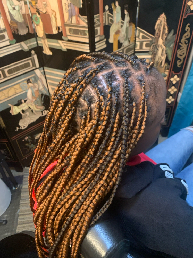 Small knotless braids