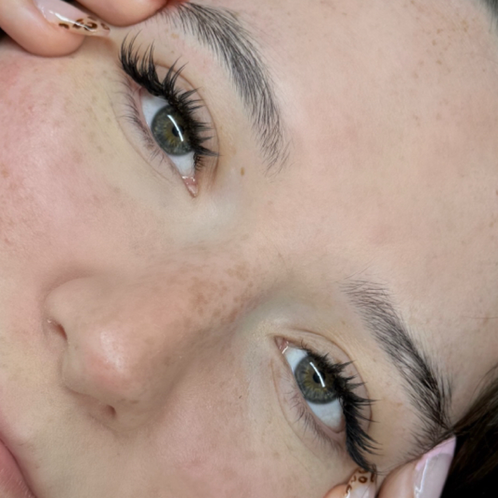 Custom Lash Full Set at Isobel Lashes in Tucson, AZ
