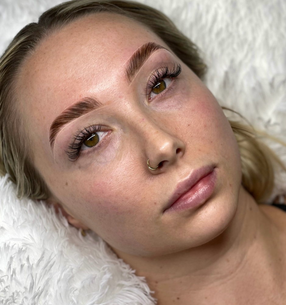 Brow Lamination & Tint