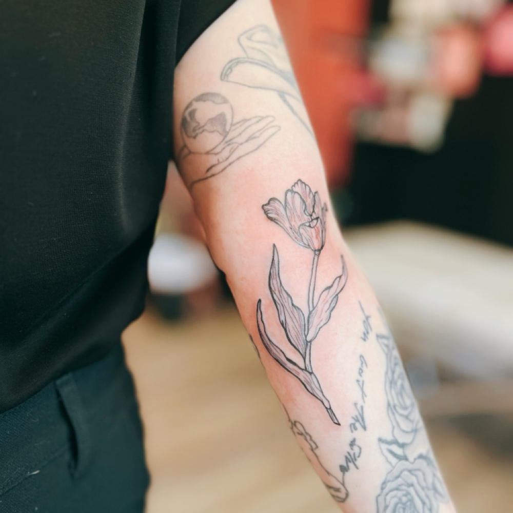 Average Flash Tattoo By Marie at Love Spell Cosmetic Tattoo & Beauty in Willow Grove, PA