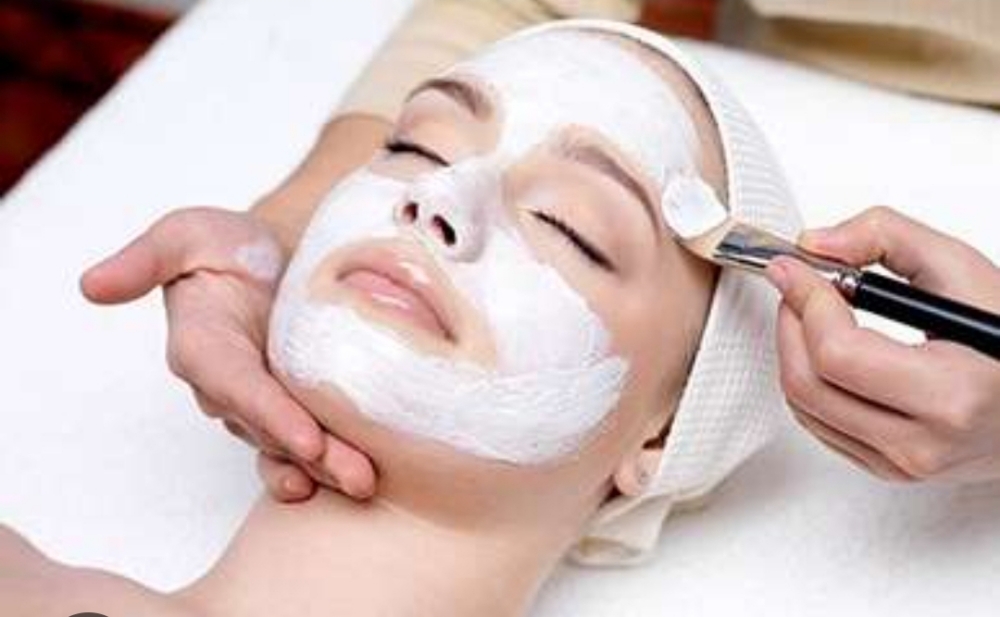 First Facial With Skin Consult