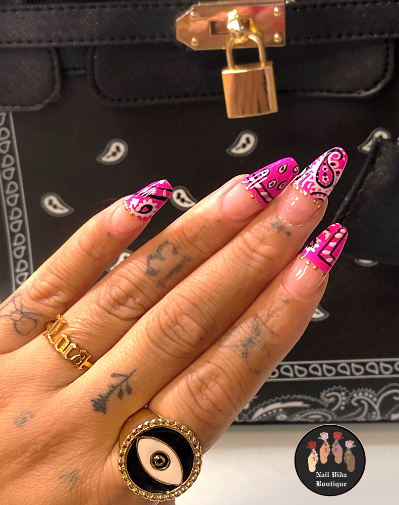 No Chip Mani With  Extra Nail Art