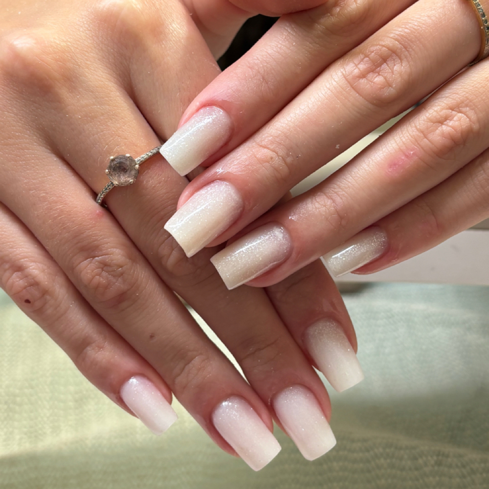 Banho de Gel at Anna Marinho Beauty in Margate, FL