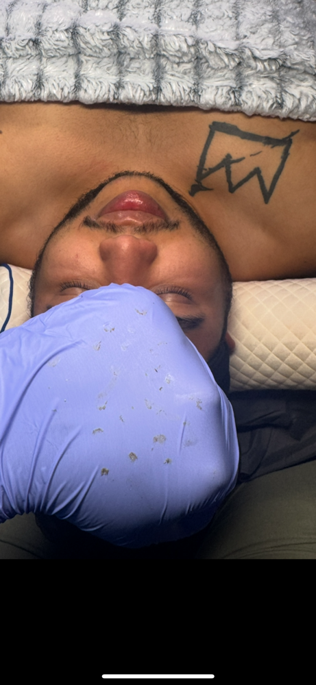 SKYN refining facial