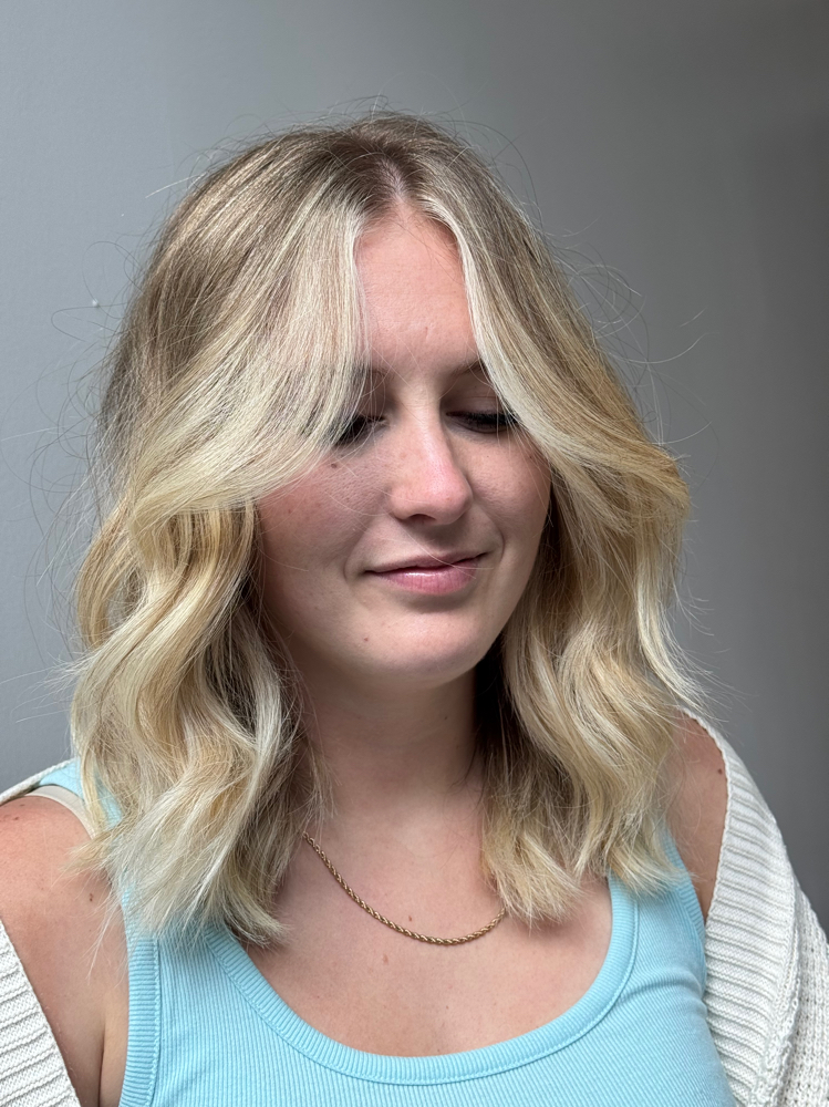 Full Blonding + Haircut