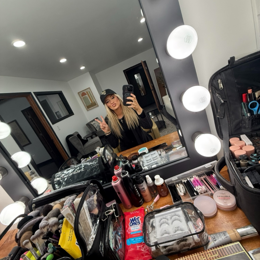 🎬Day Rates On Location💈💄💋 at HOLLY MICHELLE MAKEUP & BEAUTY in Loves Park, IL