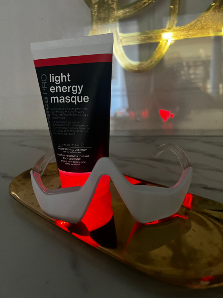 Red Light Microcurrent Under Eye