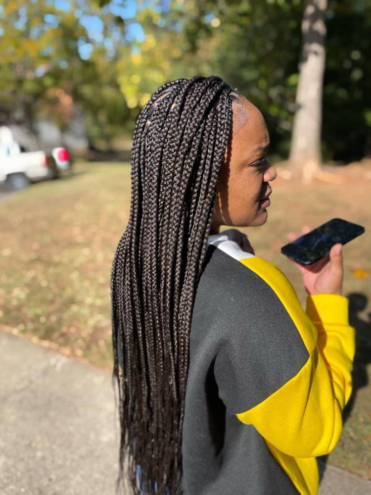 small/med knotless braids