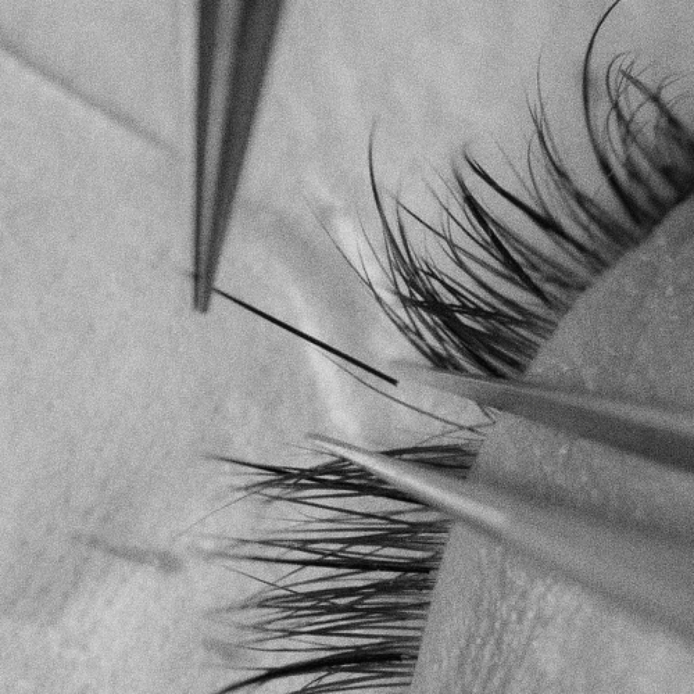 HYBRID SET FILL at EstheticsbyK in Washington, IA