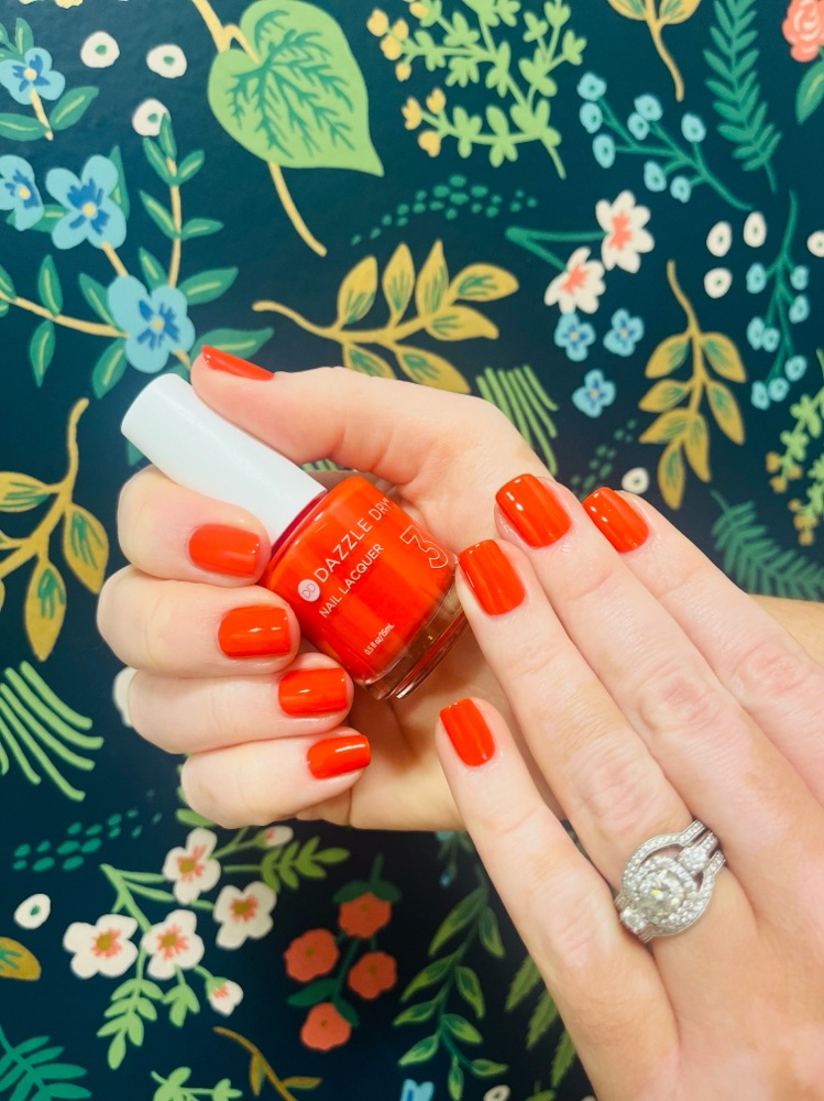 De Luxe Dazzle Dry Manicure