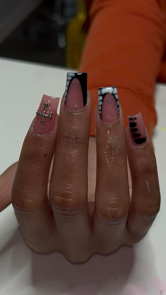 Medium Freestyle set at ClawsByVee Nail Bar in Fayetteville, NC