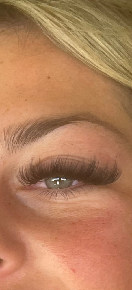 Volume Fullset at LashubyKiarraK in Farmington Hills, MI