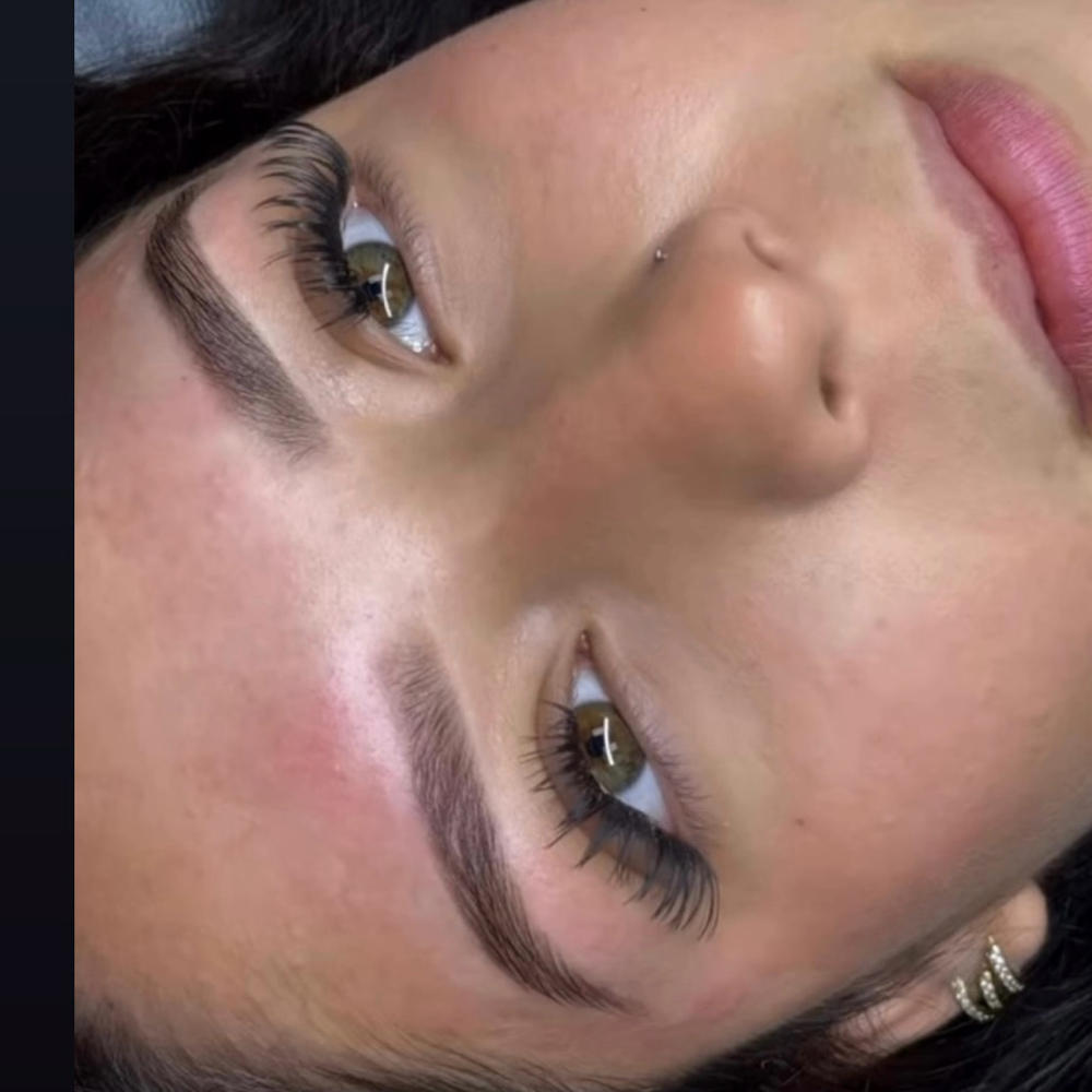 Luxury Brow Shaping & Hybrid Tint