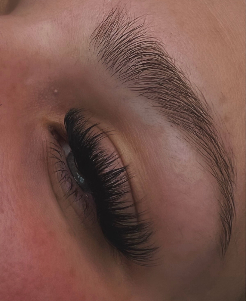 Mega Volume Eyelash Extensions