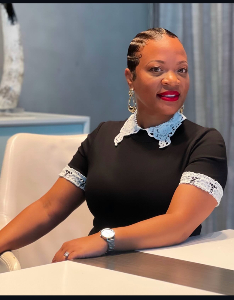 “Ree I Just Want Waves” Short Hair at The Goddess Glam Bar in Baton Rouge, LA