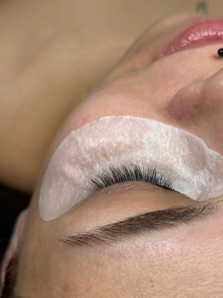 Lash Removal