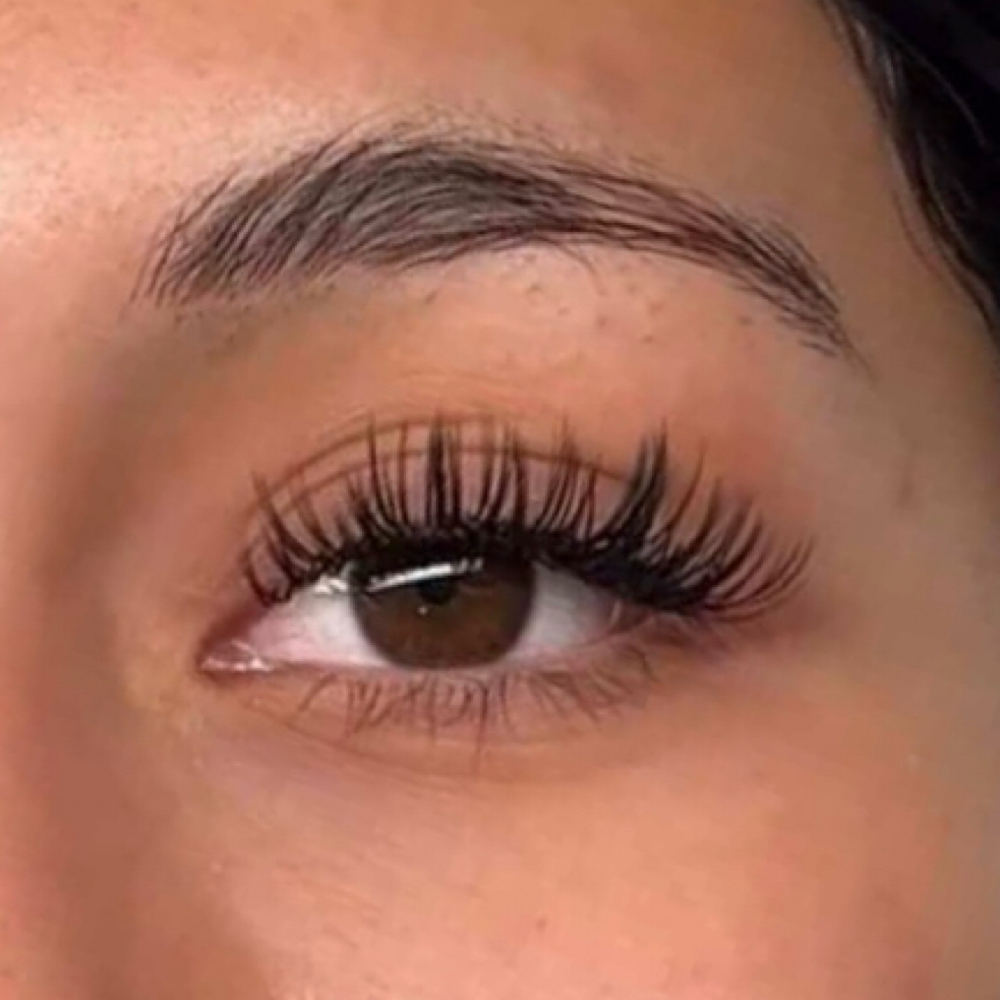 Wet Set (Fill) at Drea’s Beauty Shop in Oxnard, CA