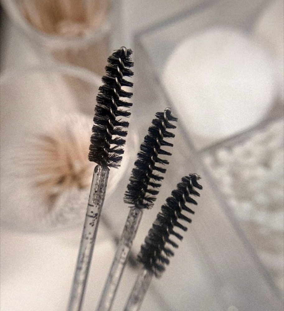 Lash Removal