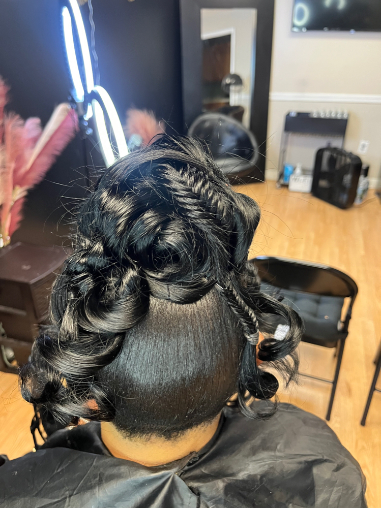 Pin Up Ponytail