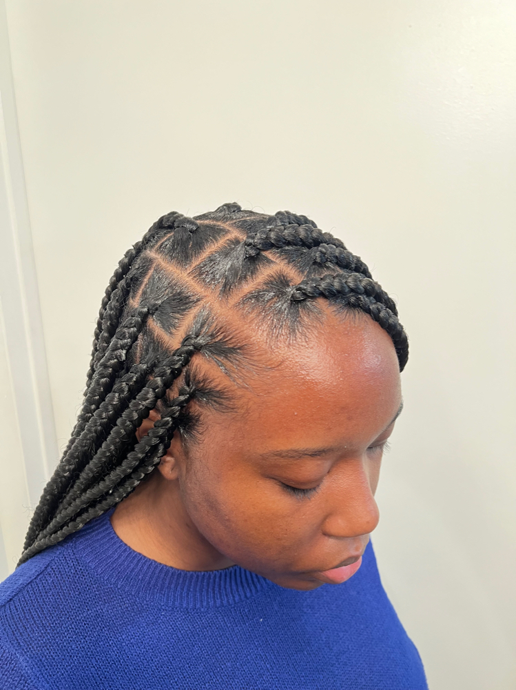 Medium Knotless  MIDBACK