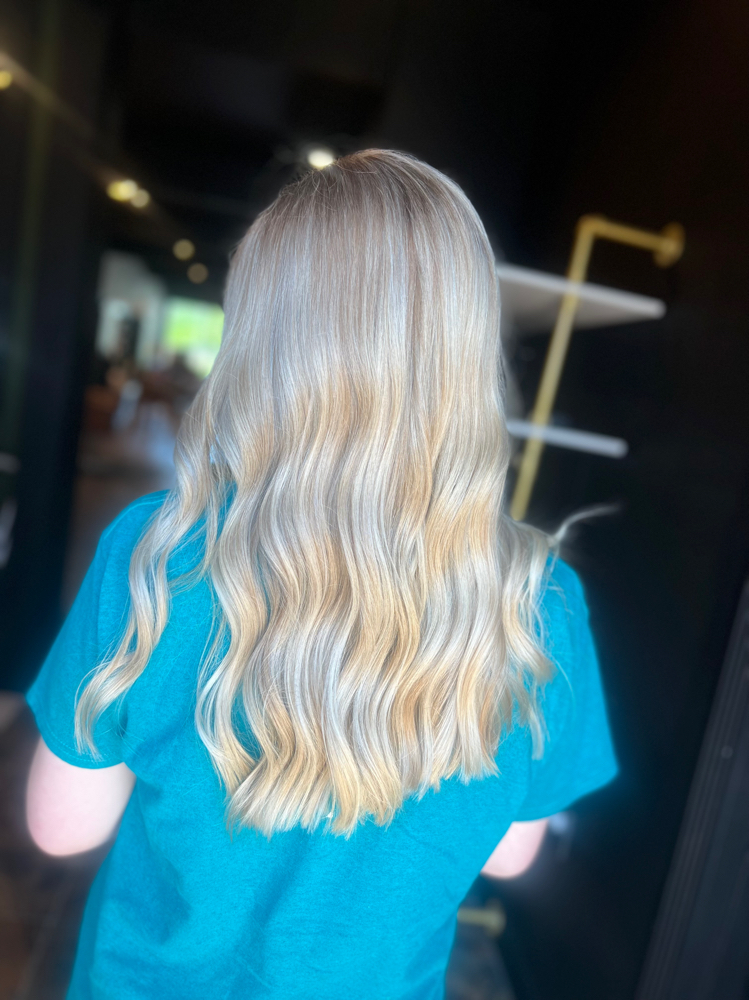 Shampoo & Style