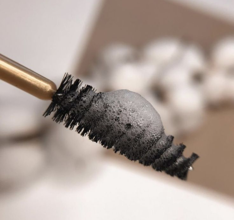 Brow Wax at Nuru Luxe Beauty in Tukwila, WA